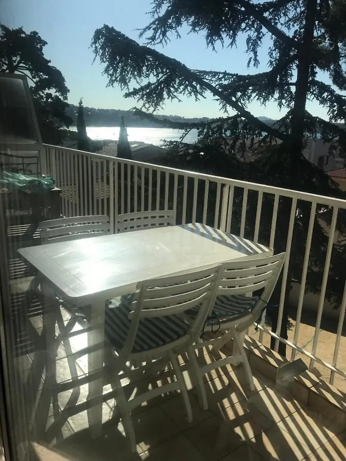 Port Bandol T3 Dans Residence Calme Parking Prive 0*,  France